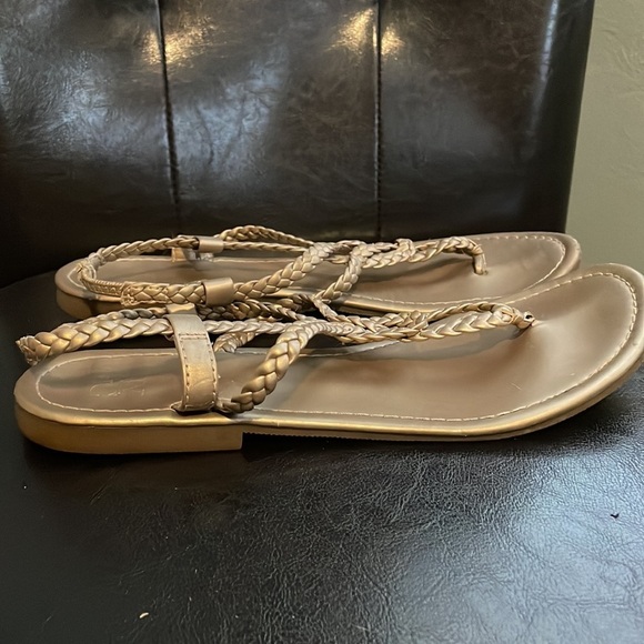 Women's New York & Company Braided Sandals Size 9 - Picture 3 of 9